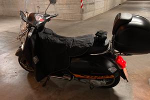 Vespa GTS 300 super sport