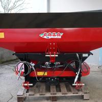 Spandiconcime rettangolare biventola 1500 lt FAZA