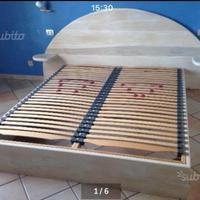 Struttura letto in legno massello