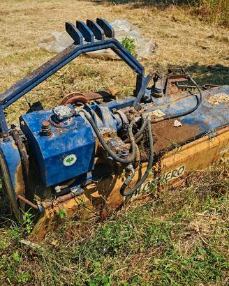 Fresa
Fresa agricola – attacco a 3 punti