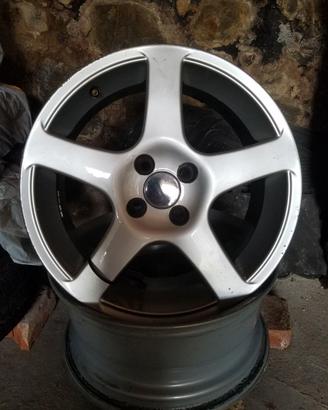 Cerchi in lega 16"