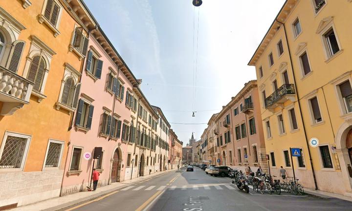 Bilocale (Stradone San Fermo) Arredato