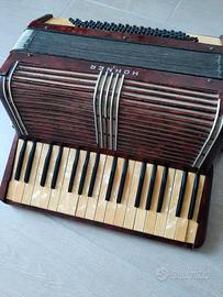 Fisarmonica antica 