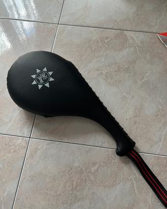 Colpitore per sport da combattimento