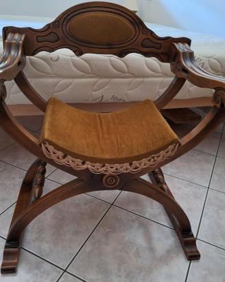 Sedia poltrona Savonarola in legno