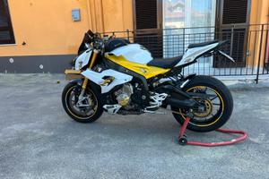 Bmw s1000r 2014 full akrapovic perfetta