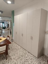 Armadio 6 ante