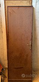 Porta e telaio come nuova colore noce scuro