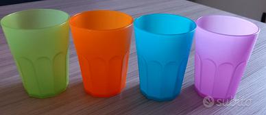 Kit 4 bicchieri in plastica colorati - Arredamento e Casalinghi In