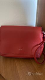 Borsa Carpisa a tracolla rossa, mai usata.
