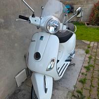 Vespa 125lx