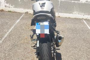 Suzuki GSR 750