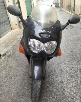 Suzuki GSX F 750