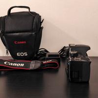 Reflex Canon EOS 1000D + Box Canon 