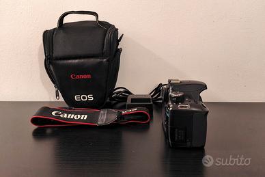 Reflex Canon EOS 1000D + Box Canon 