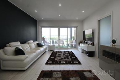 4 LOCALI A REGGIO DI CALABRIA