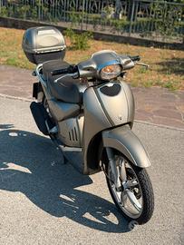 Aprilia Scarabeo 100cc 4 tempi