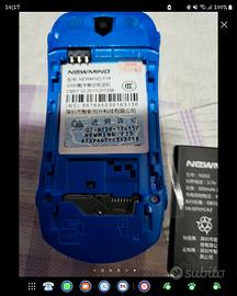 cellulare a forma di auto ferrari