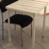 tavolino in acciaio da esterno bianco quadrato