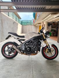 Triumph Speed triple 1050
