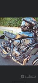 Xsr 700 con doppio scarico Akrapovic
