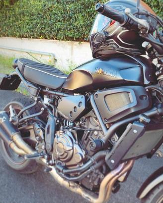 Xsr 700 con doppio scarico Akrapovic