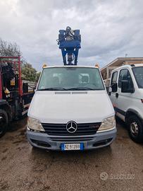 Mercedes Sprinter con Cestello