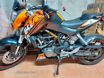KTM DUKE 125