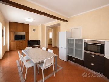 Villa 315 mq con ampio spazio esterno