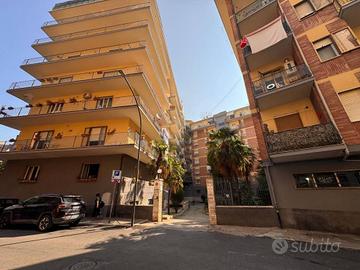 Appartamento di 144 m² con 3 locali e box auto a A