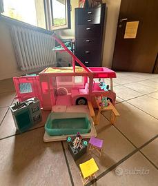 BARBIE CAMPER E SCOOTER