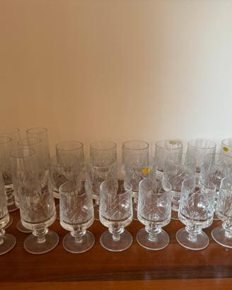 Servizio 30 bicchieri in cristallo molato