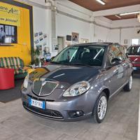 Lancia Ypsilon 1.3 MJT 75 CV Unyca