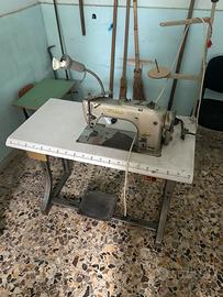 Macchina per cucire industriale
