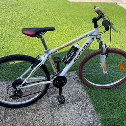 Mountain Bike da 26 CARRATT con sospensioni