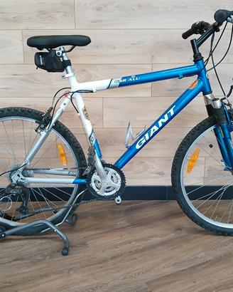 MTB GIANT 26"