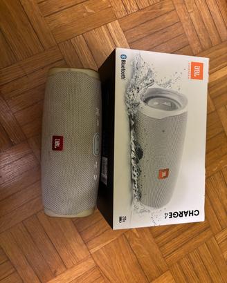 JBL Charge 4