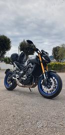 yamaha mt09 sp 890cc Akrapovic