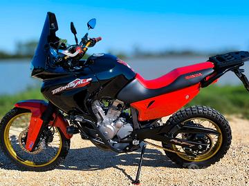 Honda Transalp 650 RESTOMOD rally