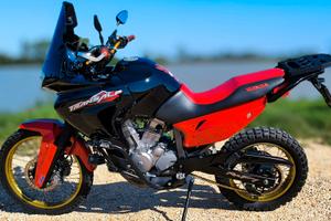 Honda Transalp 650 RESTOMOD rally