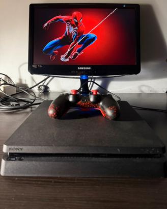 PLAYSTATION 4 SLIM