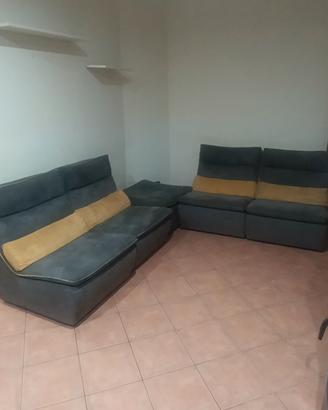 Divano Chateau D'Ax in buone condizioni 