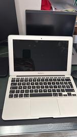 MacBook Air 11" Mid 2013 i5 4GB SSD