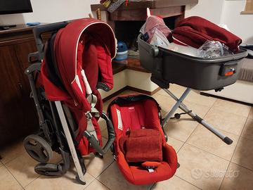 trio inglesina ed altri oggetti per bambini