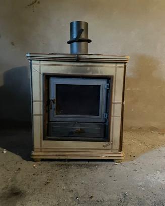 Stufa a legna nordica