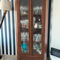 Vetrina in legno arte povera