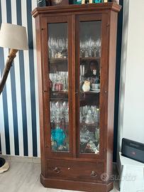 Vetrina in legno arte povera