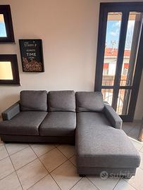 Divano angolare con penisola in tessuto grigio