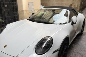 Porsche 911 Carrera GTS Cabriolet – 2022 – Bianca