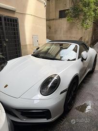 Porsche 911 Carrera GTS Cabriolet – 2022 – Bianca